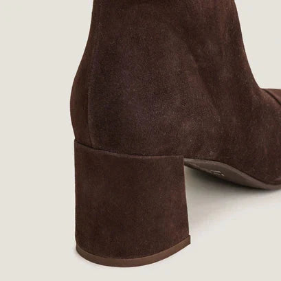 ALMA – Enkellaarzen van fluweelleer met blokhak