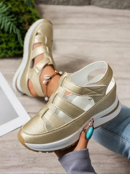 Comfortabele sandalen met sleehak en klittenbandsluiting voor dames