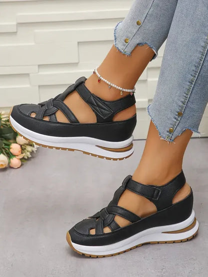 Comfortabele sandalen met sleehak en klittenbandsluiting voor dames