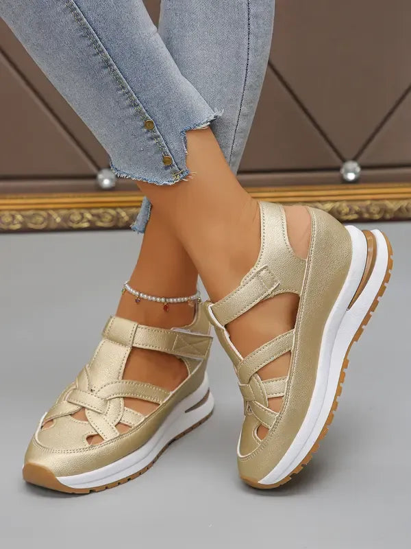 Comfortabele sandalen met sleehak en klittenbandsluiting voor dames