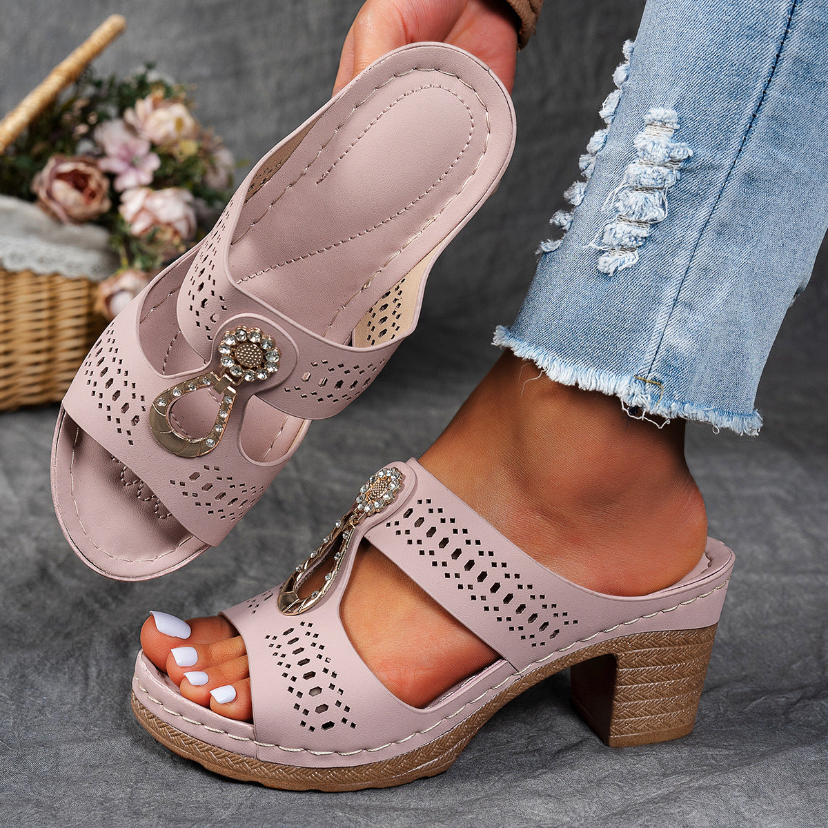 Orthopedische sandalen met strass-hak