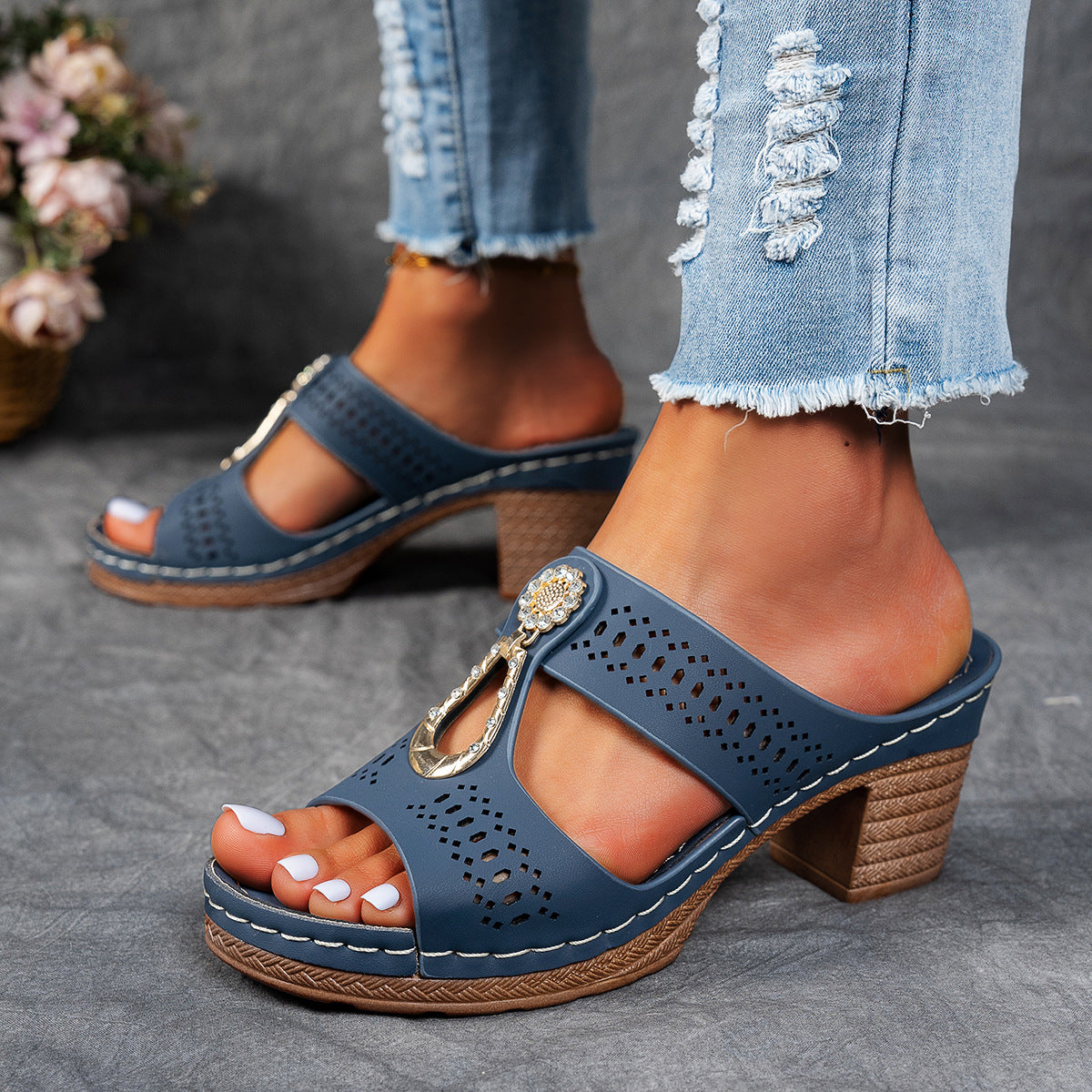 Orthopedische sandalen met strass-hak